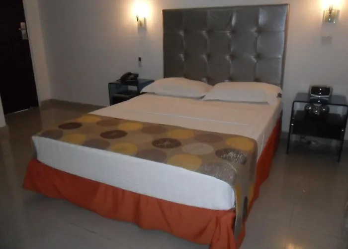 Hotel Calima Real
